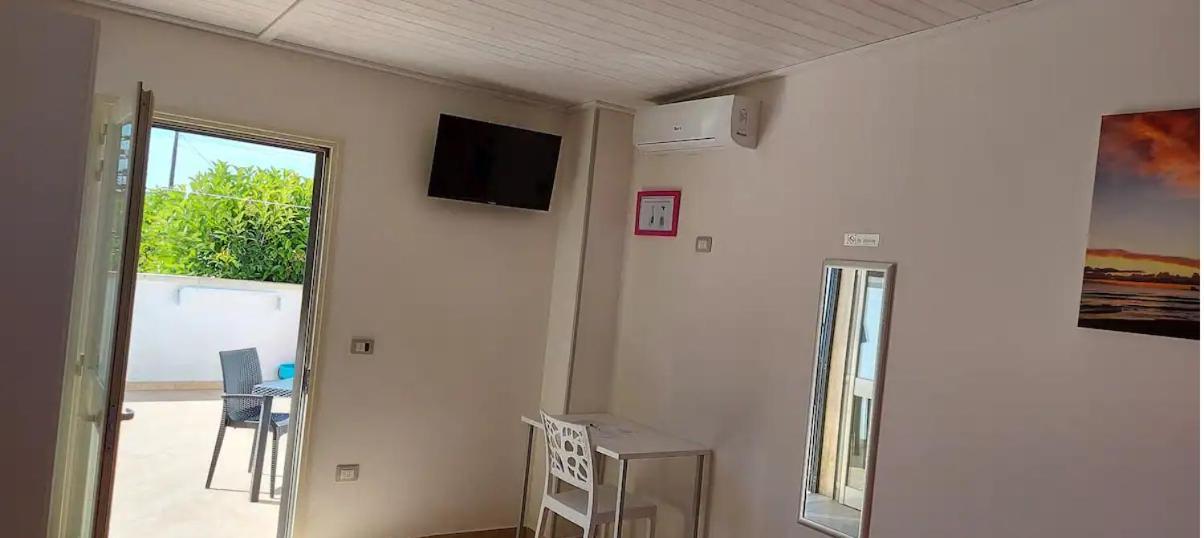 Briciola'S Rooms Porto Cesareo Esterno foto